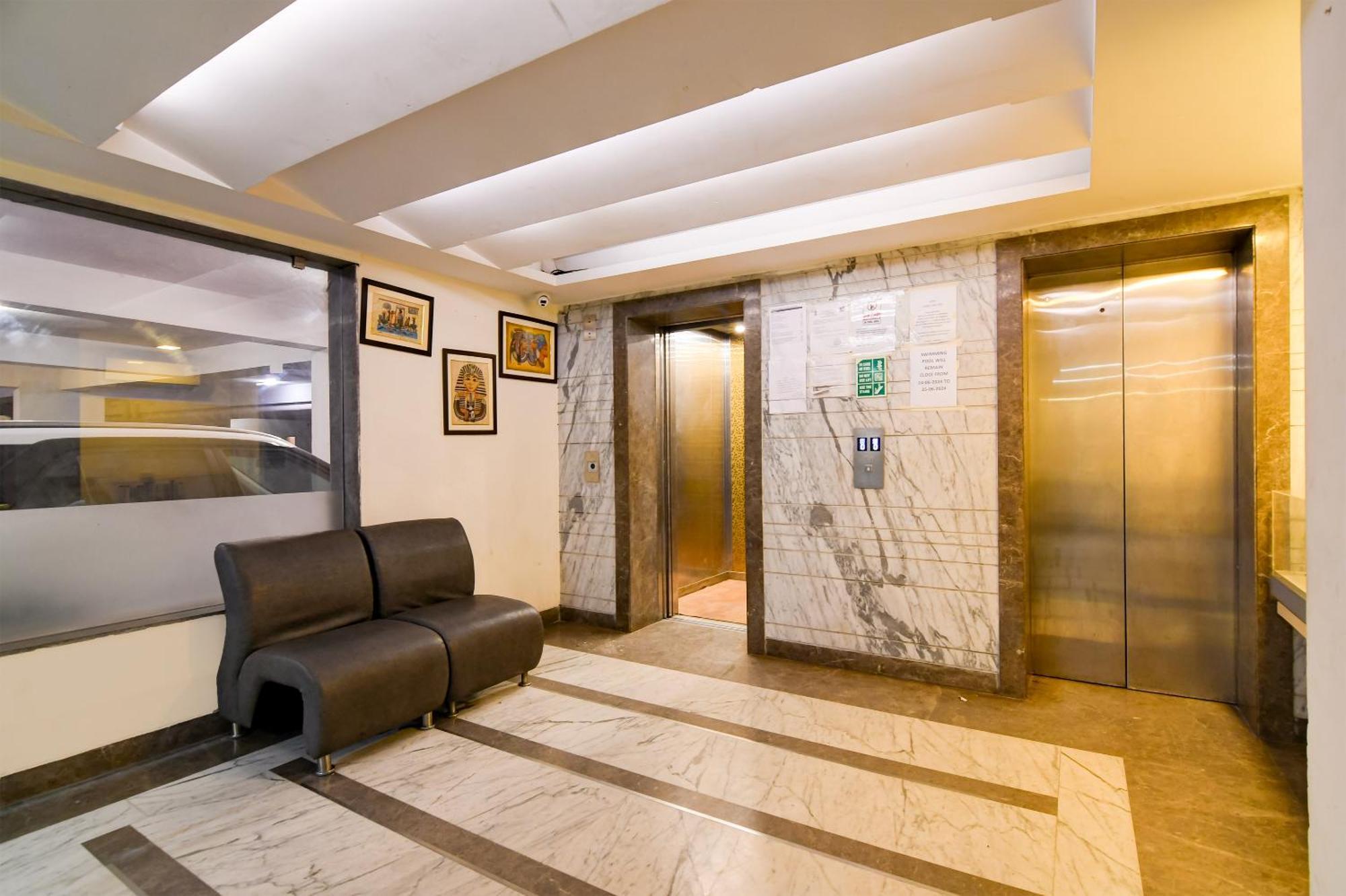 Hotel Urban Asia Calcutta Buitenkant foto